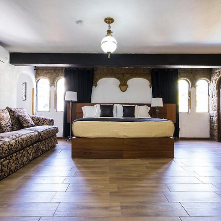Hotel Boutique La Mansion グアダラハラ エクステリア 写真