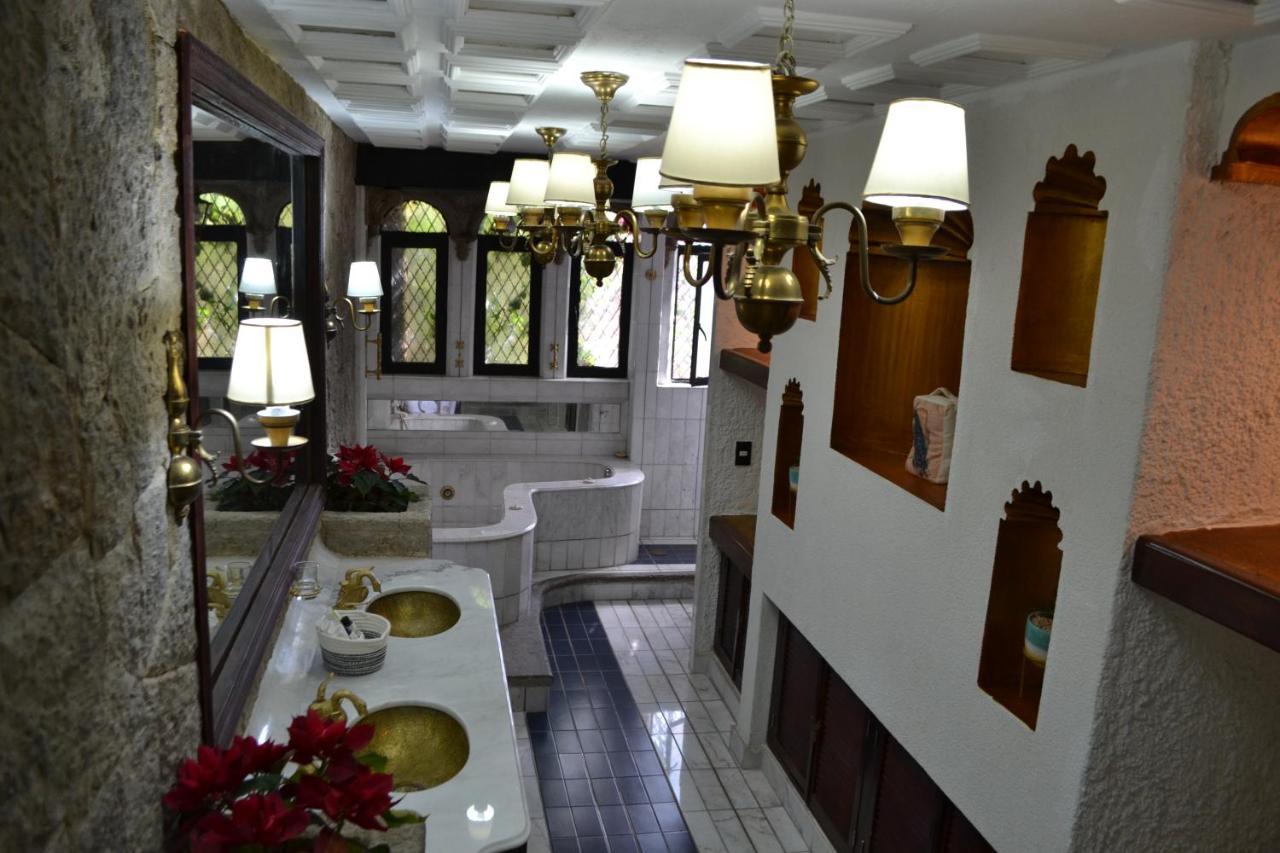 Hotel Boutique La Mansion グアダラハラ エクステリア 写真