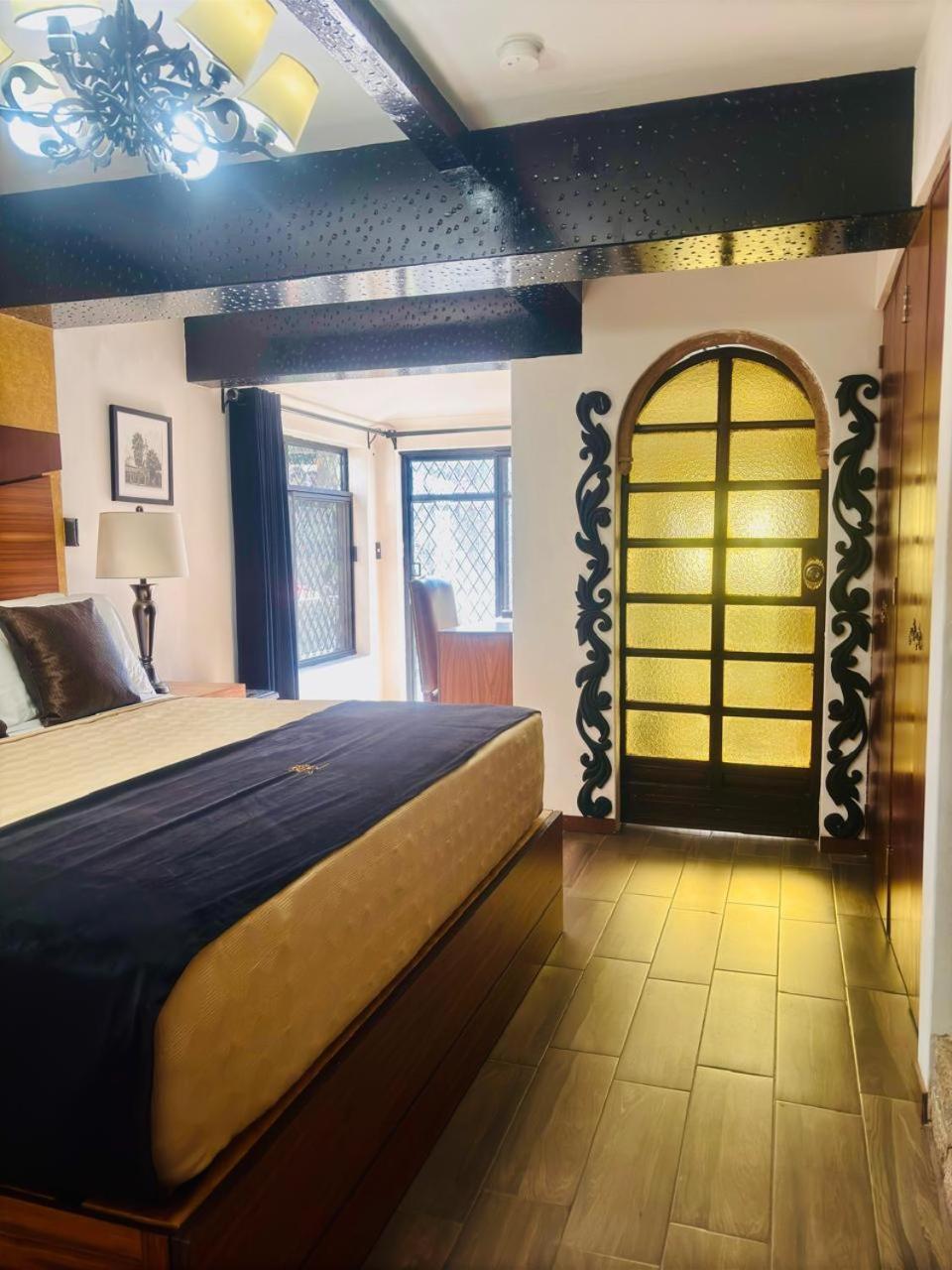 Hotel Boutique La Mansion グアダラハラ エクステリア 写真